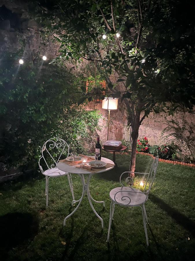 Casa Vayu - Rooms & Garden Napoli Esterno foto